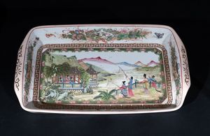 Arte Cinese - 'Vassoio Canton in porcellana smaltata Cina, dinastia Qing, XIX secolo '