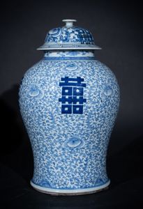 Arte Cinese - 'Potiche con coperchio in porcellana bianco bluCina, inizio XX secolo'