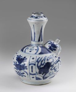 Arte Cinese - 'Kendi in porcellana Bianco e blu Cina, periodo Transizione, XVII secolo '