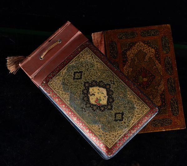 Arte Islamica : 'Copertina di libro e album di disegni Iran, XIX-XX secolo '  - Asta ASTA 269 - ARTE ISLAMICA - Associazione Nazionale - Case d'Asta italiane