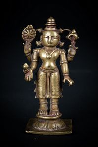 Arte Indiana - 'Figura in ottone raffigurante Vishnu India, Orissa, XVI-XVII secolo '