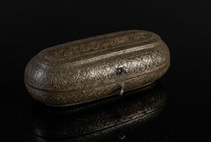 Arte Islamica - 'Scatola ovale in rame, argento e ottone India Meridionale, Thanjavur, inizio XVIII secolo '