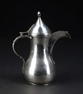 Arte Islamica - 'Bricco in argento per il mercato turco Europa, probabilmente Francia, XIX secolo '