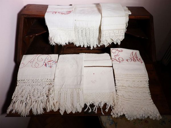 Lotto di asciugamani in lino e cotone  - Asta House sale: Arte e Design da villa 