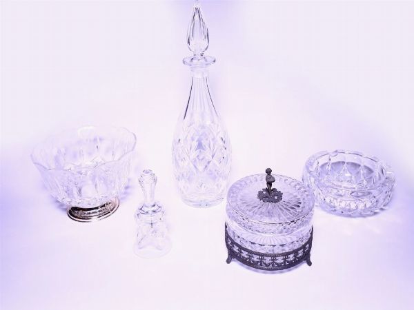 Lotto di oggetti in cristallo molato  - Asta House sale: Arte e Design da villa 