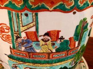 Coppia di cachepot in porcellana policroma  - Asta House sale: Arte e Design da villa 