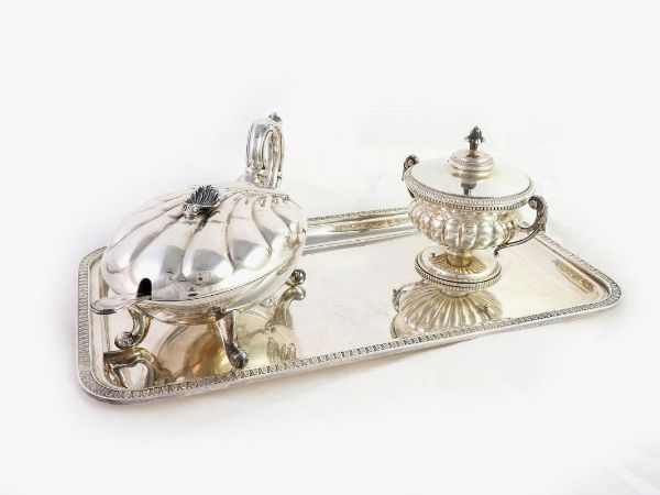 Lotto di oggetti in argento  - Asta House sale: Arte e Design da villa 
