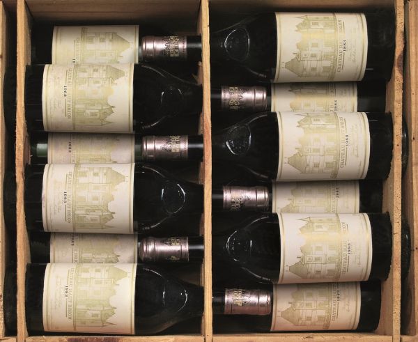 Château Haut Brion 1983  - Asta Una Prestigiosa Selezione di Vini e Distillati da Collezioni Private - Associazione Nazionale - Case d'Asta italiane