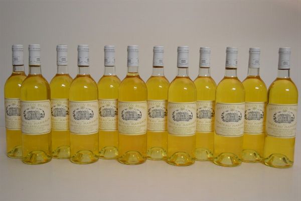 Pavillon Blanc Château Margaux 1983  - Asta Una Prestigiosa Selezione di Vini e Distillati da Collezioni Private - Associazione Nazionale - Case d'Asta italiane
