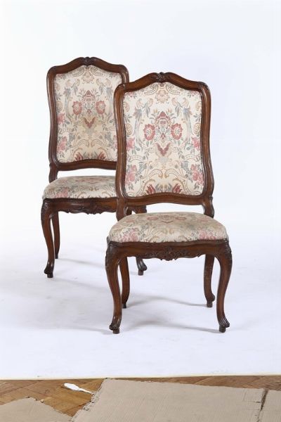 Sei sedie in noce scolpito, Genova XVIII secolo  - Asta Antiquariato - Associazione Nazionale - Case d'Asta italiane
