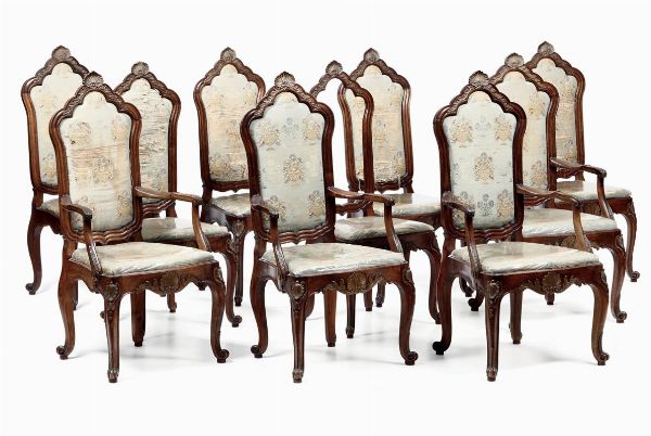 Quattro poltrone e sei sedie in legno intagliato  - Asta Antiquariato - Associazione Nazionale - Case d'Asta italiane
