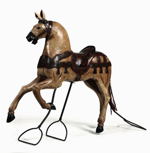 Cavallo in legno dipinto con supporto in metallo, XIX-XX secolo  - Asta Antiquariato - Associazione Nazionale - Case d'Asta italiane
