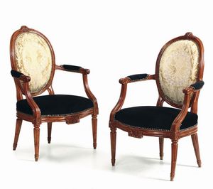 Salotto composto da divano e coppia di poltrone, XVIII secolo  - Asta Antiquariato - Associazione Nazionale - Case d'Asta italiane