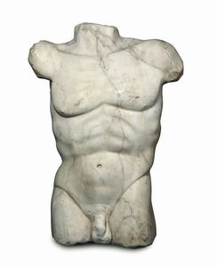 Torso in marmo di gusto classico, scultore del XX secolo  - Asta Antiquariato - Associazione Nazionale - Case d'Asta italiane