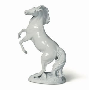 Scultura Cavallo Maestoso Meissen, 1949 circa Modello di Erich Oehme (1889-1970)  - Asta Antiquariato - Associazione Nazionale - Case d'Asta italiane