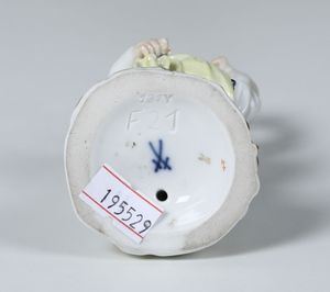 Figurina Meissen, seconda met del XX secolo  - Asta Antiquariato - Associazione Nazionale - Case d'Asta italiane