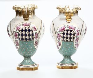 Coppia di vasi Francia, XIX-XX secolo  - Asta Antiquariato - Associazione Nazionale - Case d'Asta italiane