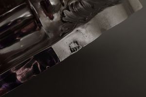 Coppia di candelieri in argento fuso e sbalzato. Genova, marchio di garanzia della Torretta per l'anno 1772  - Asta Argenti da Collezione - Associazione Nazionale - Case d'Asta italiane