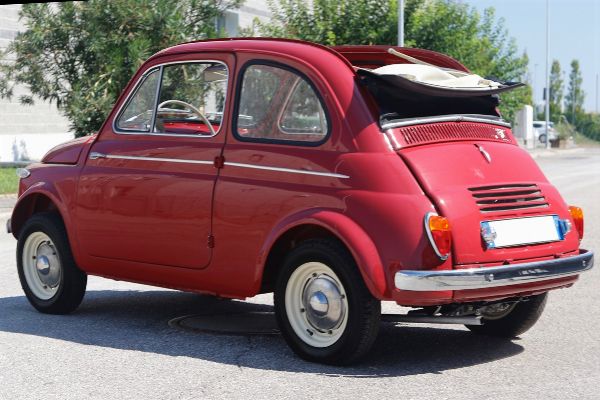 Steyr Puch : Steyr-Puch 500 (Steyr-Puch)  - Asta Automobili da collezione - Associazione Nazionale - Case d'Asta italiane
