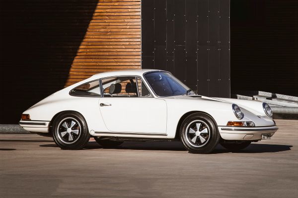 Porsche : Porsche 911 T  (Karmann)  - Asta Automobili da collezione - Associazione Nazionale - Case d'Asta italiane