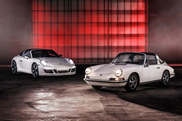 Porsche : 1968 Porsche 911 S Targa Light Ivory - 2018 Porsche 911 TARGA 4S Light Ivory  - Asta Automobili da collezione - Associazione Nazionale - Case d'Asta italiane