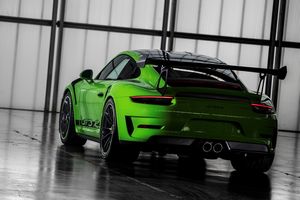 Porsche : Porsche 911 GT3 RS  Weissach Package (Porsche)  - Asta Automobili da collezione - Associazione Nazionale - Case d'Asta italiane