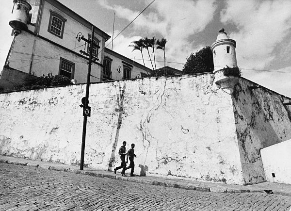 Mario Dondero : Ouro Preto, Brasile  - Asta Fotografia - Associazione Nazionale - Case d'Asta italiane