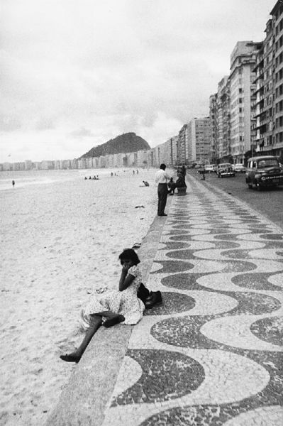 Caio Mario Garrubba : Rio de Janeiro, Copacabana  - Asta Fotografia - Associazione Nazionale - Case d'Asta italiane