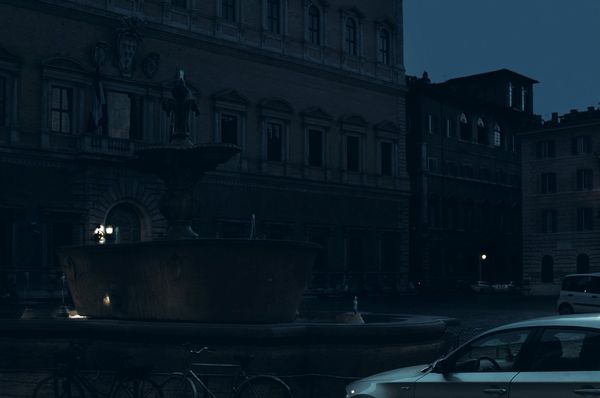 Federico Massimiliano Mozzano : Effetto Notte, Piazza Farnese  - Asta Fotografia - Associazione Nazionale - Case d'Asta italiane