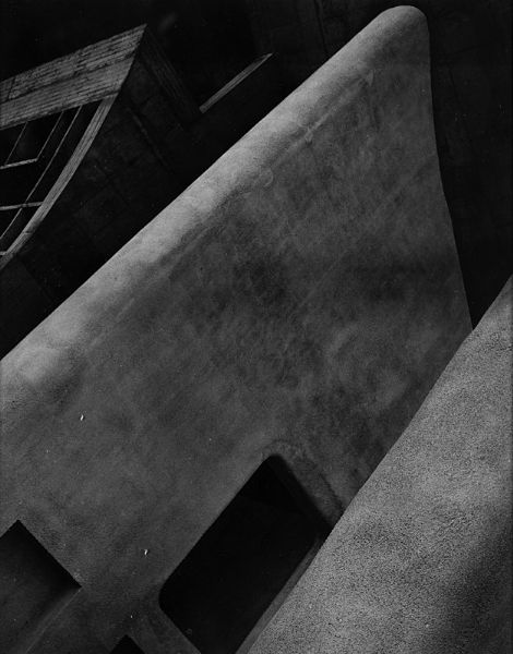 Lucien Herv : La Haute-Cour a Chandigarth, India (Le Corbusier)  - Asta Fotografia - Associazione Nazionale - Case d'Asta italiane