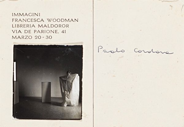 Francesca Woodman : Invito-cartolina per la mostra "Immagini"  - Asta Fotografia - Associazione Nazionale - Case d'Asta italiane