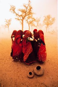 Steve McCurry - Dust Storm, Rajastan, India