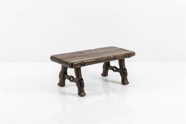 PRODUZIONE ITALIANA : Tavolino in legno massello tornito. Anni '50 cm 45x55x112  - Asta Asta 155 - Design - Associazione Nazionale - Case d'Asta italiane