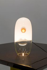 VISTOSI LUCIANO - Lampada da tavolo in vetro soffiato trasparente e colorato. Prod. Vistosi anni '60 cm 58x35