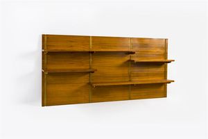 PRODUZIONE ITALIANA - Libreria con ripiani in legno e dettagli in ottone. Anni '50 cm 240x117x24 5
