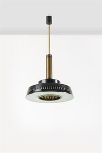 STILNOVO - Lampadario in ottone e metallo laccato  diffusore in vetro satinato. Anni '50 cm 92x44