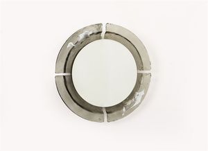 MAZZEGA - Specchiera e set di accessori per il bagno in vetro fum con inserti in vetro lattimo. Anni '60 specchiera diam  [..]