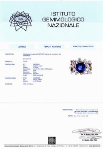 ANELLO A FASCIA IN ORO BIANCO CON ZAFFIRO E DIAMANTI  - Asta GIOIELLI - Associazione Nazionale - Case d'Asta italiane