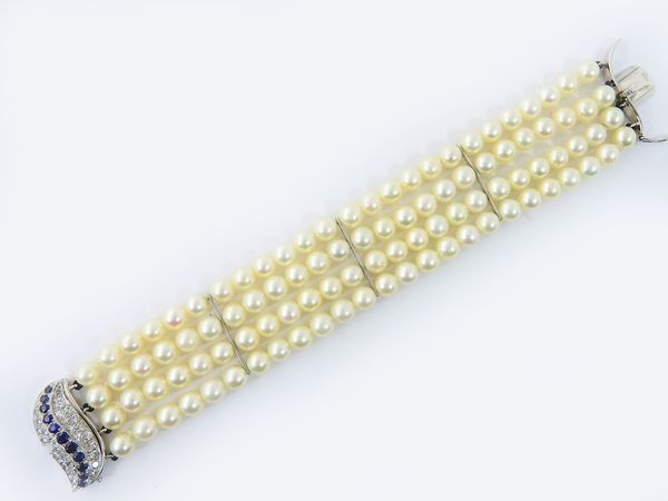 Bracciale in oro bianco, diamanti, perle Akoya e zaffiri  - Asta Gioielli e Orologi - I - Associazione Nazionale - Case d'Asta italiane