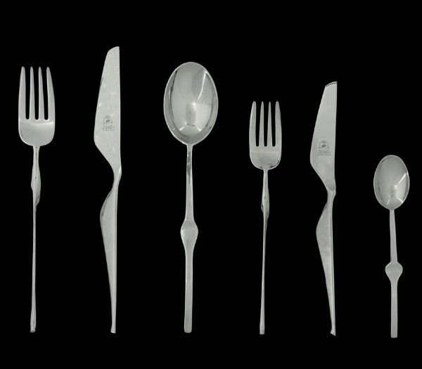 10 cucchiai; 10 forchette; 10 coltelli; 10 cucchiaini; 10 forchette da dessert; 10 coltelli da dessert  - Asta L'Art de la Table - Associazione Nazionale - Case d'Asta italiane