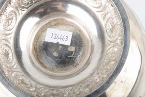 Brocca in argento sbalzato e cesellato, Copenaghen 1891  - Asta L'Art de la Table - Associazione Nazionale - Case d'Asta italiane
