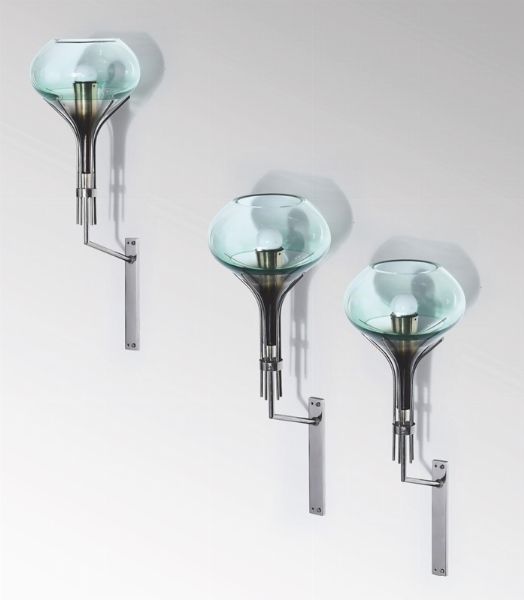 Set di tre appliques in metallo cromato e diffusore in vetro di Murano.  - Asta Design Lab - Associazione Nazionale - Case d'Asta italiane