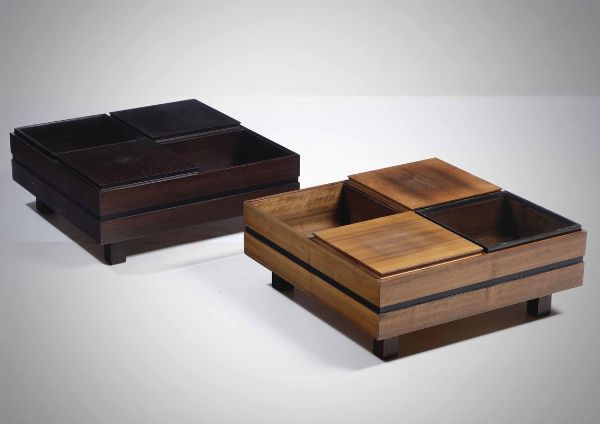 Due tavoli bassi con vani contenitori. Struttura in legno.  - Asta Design Lab - Associazione Nazionale - Case d'Asta italiane