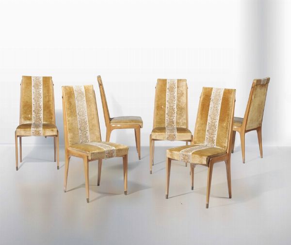 Sei sedie con struttura in legno, particolari in ottone e rivestimento in tessuto.  - Asta Design Lab - Associazione Nazionale - Case d'Asta italiane