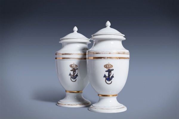 Coppia di potiche in porcellana, con stemma della Regia Marina, secolo XIX  - Asta Incanti d'Arte - Associazione Nazionale - Case d'Asta italiane