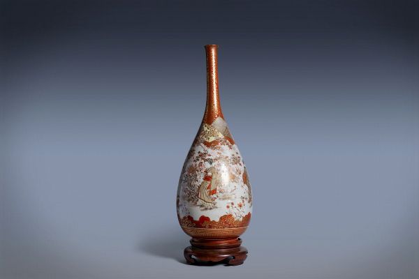 Vaso in porcellana Kutani, Giappone secolo XIX  - Asta Incanti d'Arte - Associazione Nazionale - Case d'Asta italiane