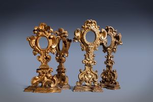 Due coppie di porta reliquie in legno dorato e a mecca, Roma secolo XVIII  - Asta Incanti d'Arte - Associazione Nazionale - Case d'Asta italiane