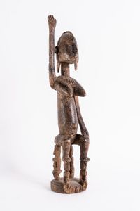 Arte africana - Figura seduta, Dogon Mali