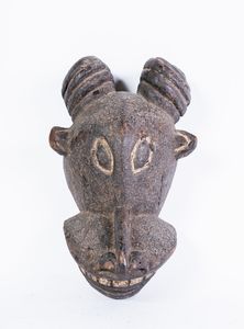 Arte africana - Maschera ippopotamo, Bamum Camerun