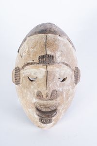 Arte africana - Maschera fanciulla bianca okoroshi oma, Ibo Nigeria